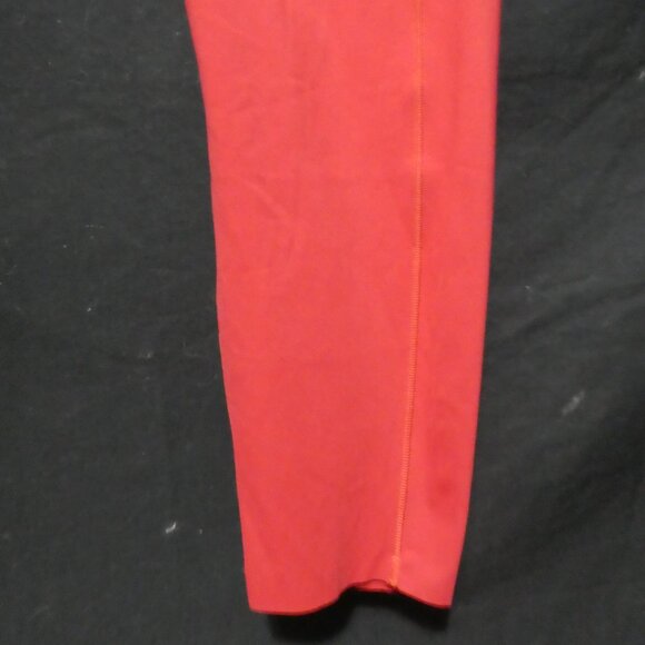 lululemon | size 18 | High-Rise Pant | | Side Leg Pockets | Mint Condition - Picture 9 of 15